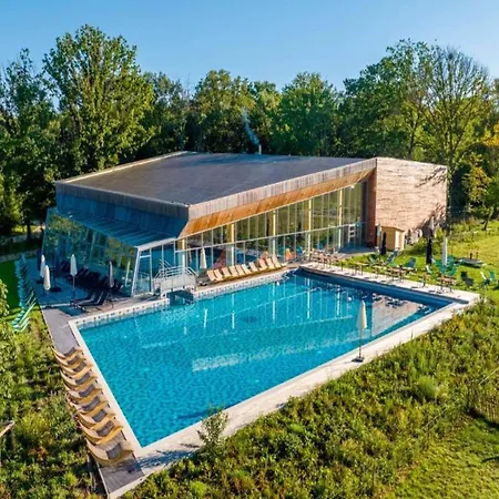 Stylish With Sauna